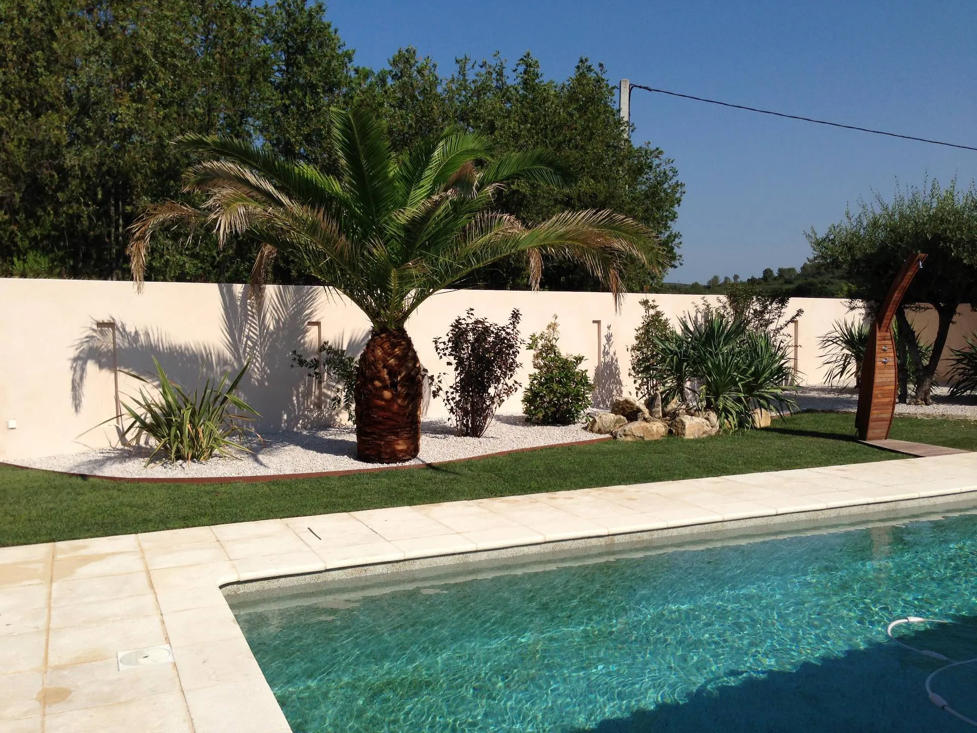 Jardin en gazon synthétique, La Grande-Motte